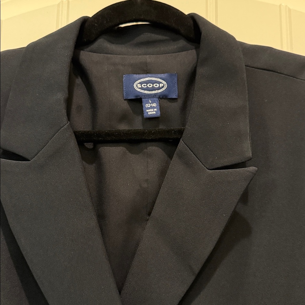 Scoop Women's Elegant Black Cape Jacket - Picture 2 of 5